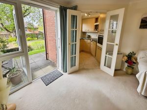 Photo 8- click for photo gallery